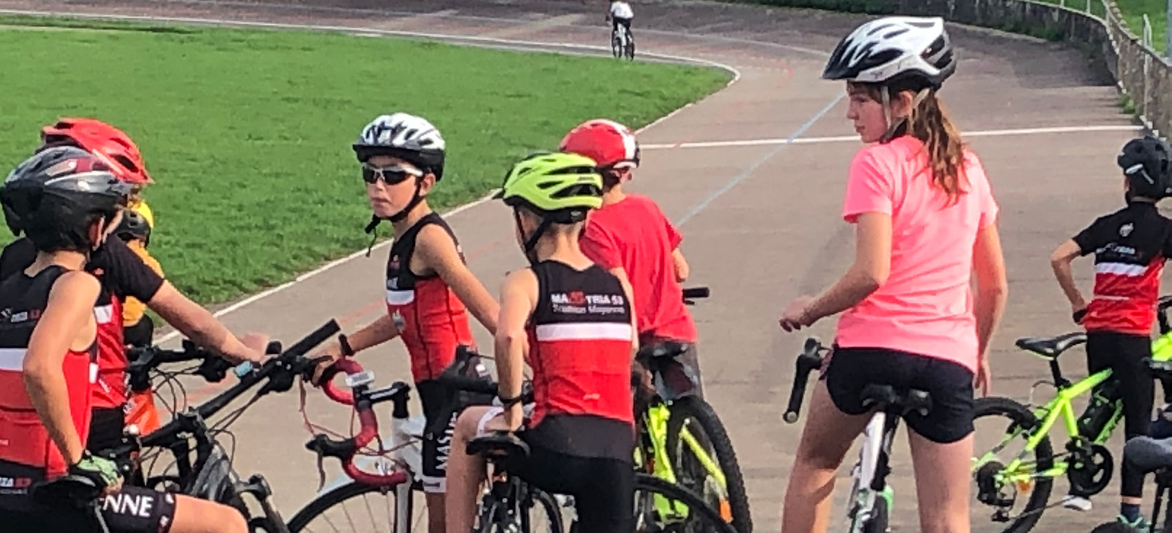 séance VTT école de triathlon Mastria 53